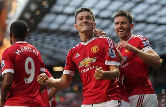 继续为球迷 继续为球迷